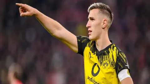 2025年足球金球奖热门选手：拉菲尼亚独占鳌头，皇马与巴萨名将悉数在列